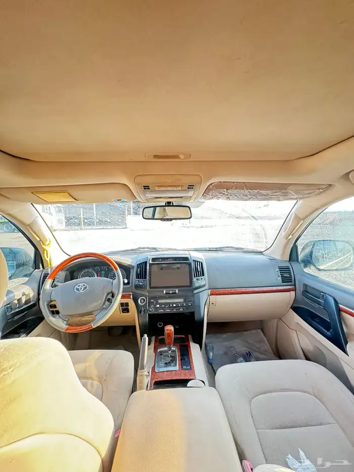 لاند كروزر 2013 للبيع V8 GX.R 10