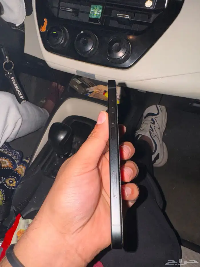 ايفون 16 جديد استخدمته يومين فقط 2