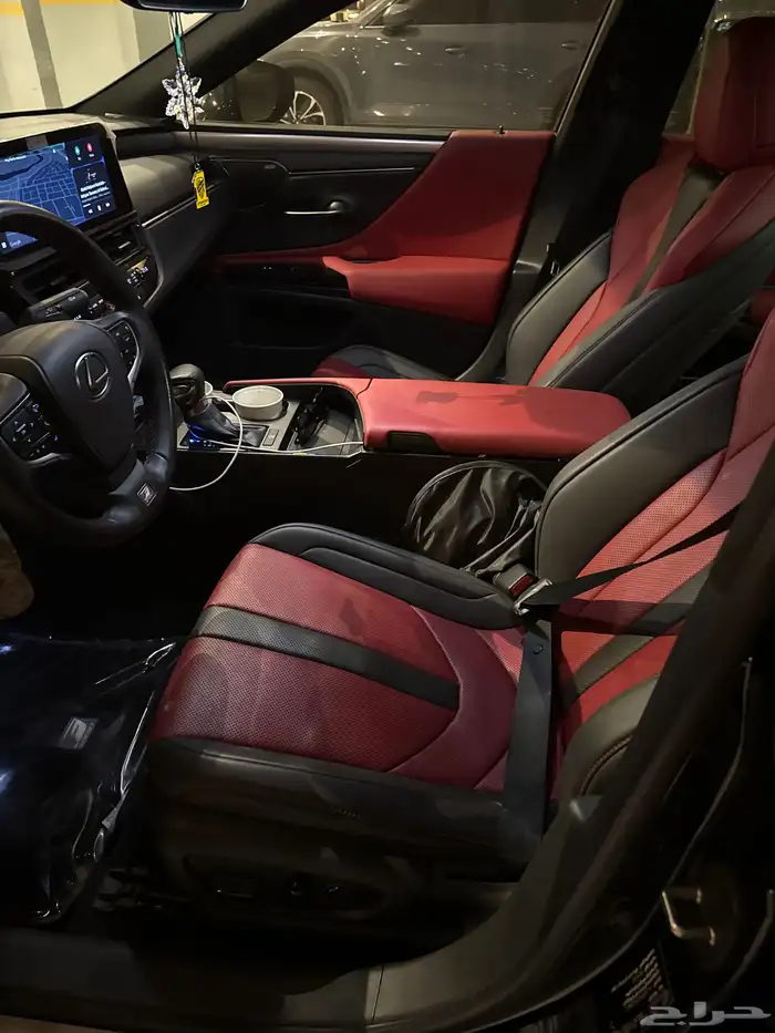 لكزس Es F sport 2023 4