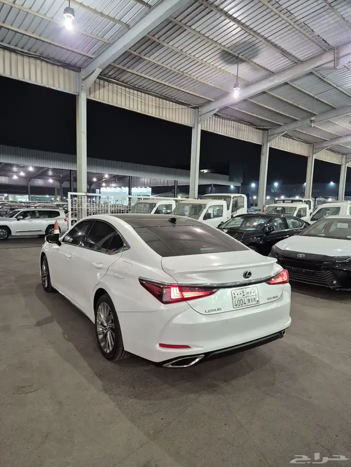 لكزس ES350 (cc) . مستعمل . 2025 1