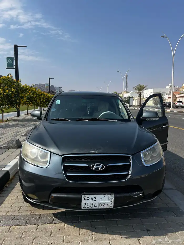 سيارة سنتافي موديل 2009 0