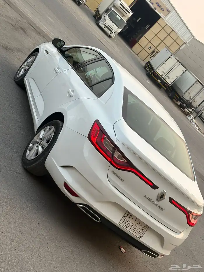 رينو ميجان 2022 1