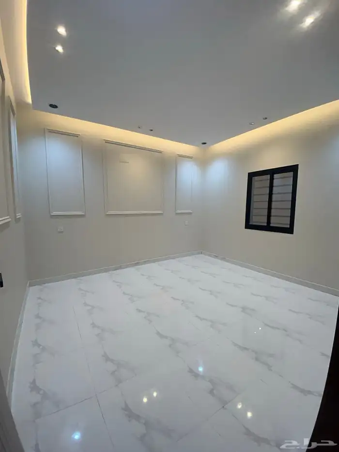 للبيع دور ارضي 6غرف بحوش وسيع شمال خميس مشيط 7