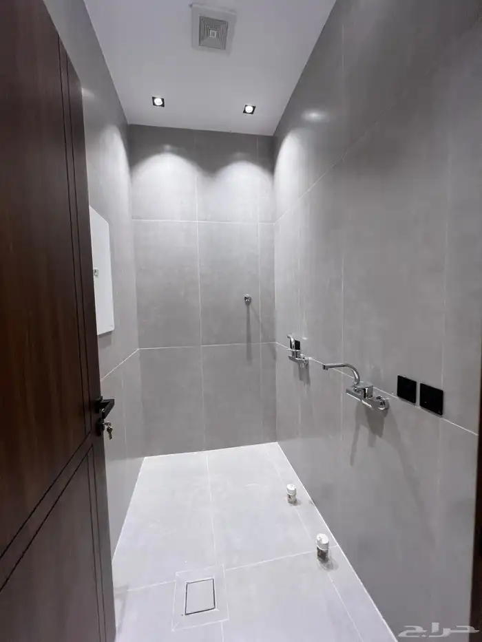 للتمليك شقق علوية فخمة vip بحي الراقي شرق خميس مشيط 5