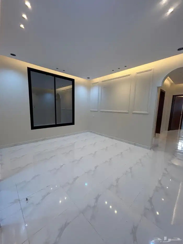 للبيع دور ارضي 6غرف بحوش وسيع شمال خميس مشيط 11