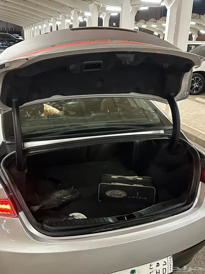 فورد لينكون 8