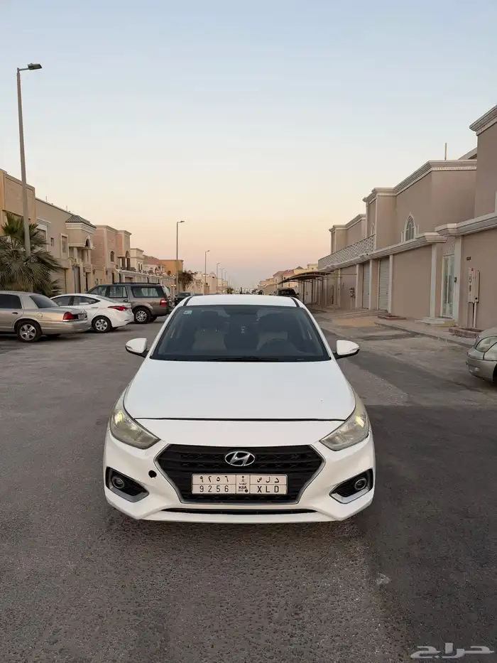 للبيع اكسنت 0