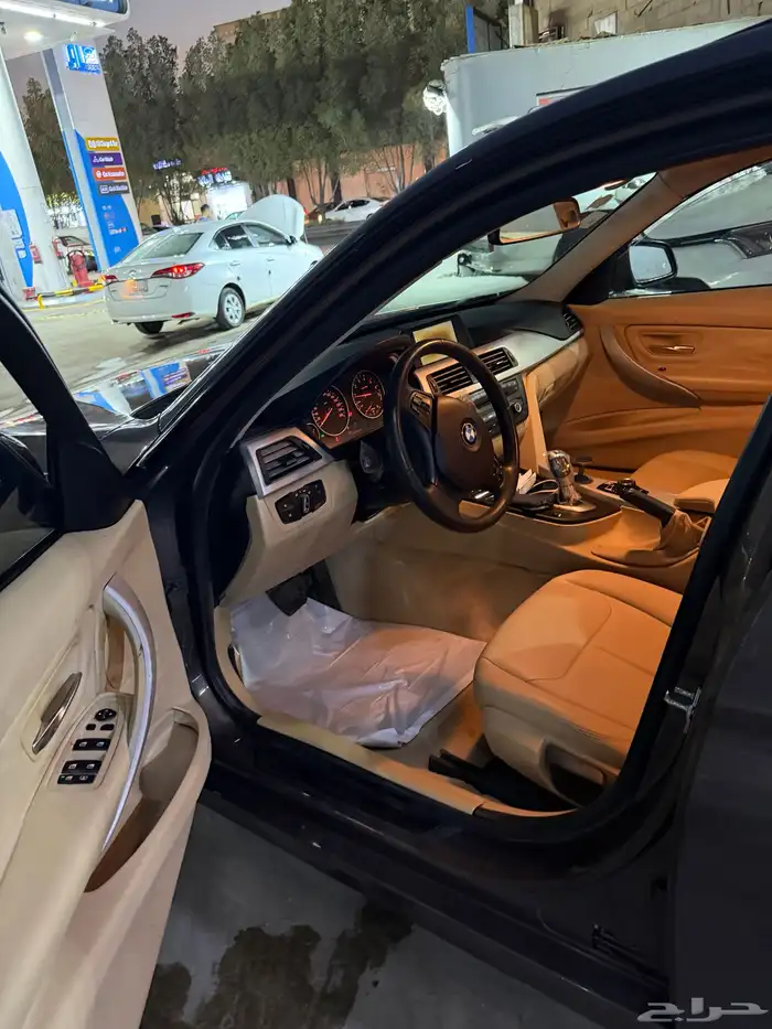 بي ام 320i موديل 2012 السياره مشاء الله امورها تمام 7