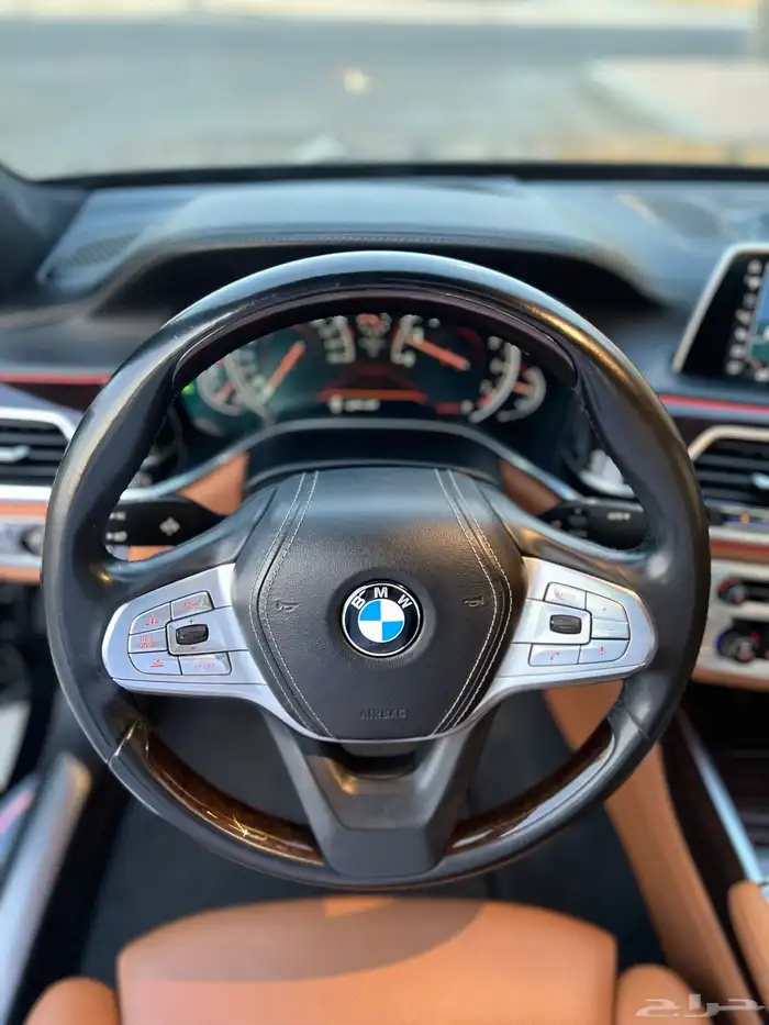 بي ام دبليو 750li ممشى قليل 2016 قمة النظافة بحالة الوكالة 21