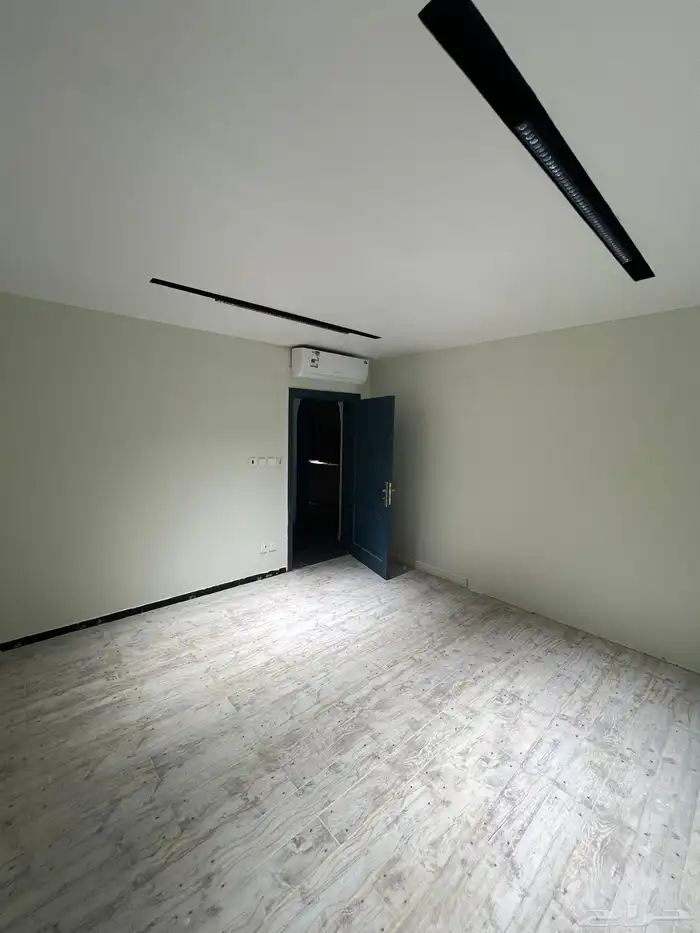 دور روف للإيجار   حي البساتين  جدة 0