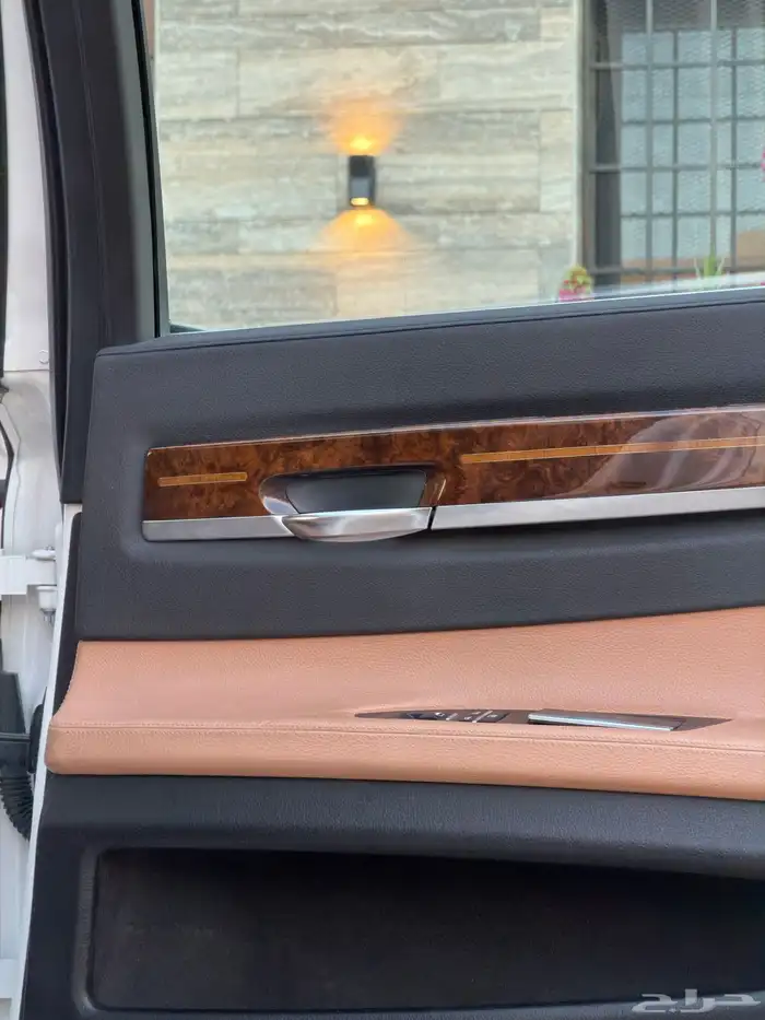 بي ام دبليو 2015 فئة 730 فل كامل موتر شرط الفحص بدي ومحركات 16