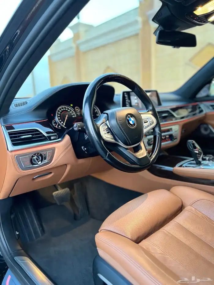 بي ام دبليو 750li ممشى قليل 2016 قمة النظافة بحالة الوكالة 20