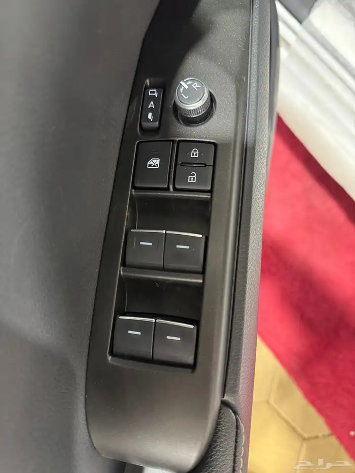 تويوتا   كامري LE بنزين 2025 جديد سعودي 116.000شامل 9