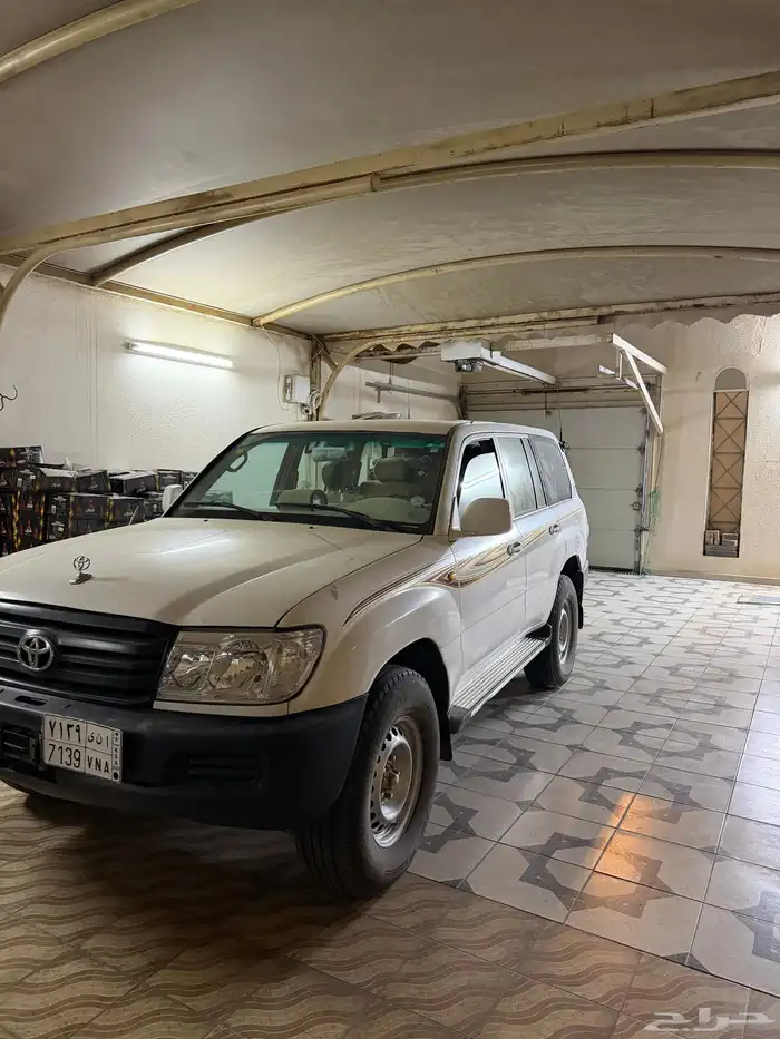 فكسار مجهز للبر V8 0