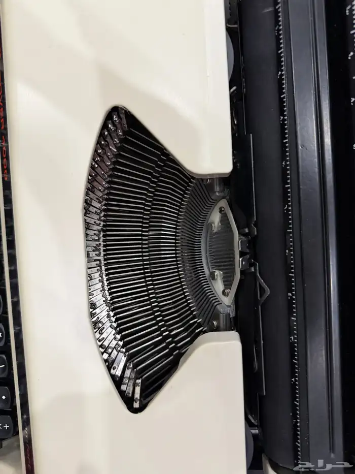 الة كتابة قديمة 2