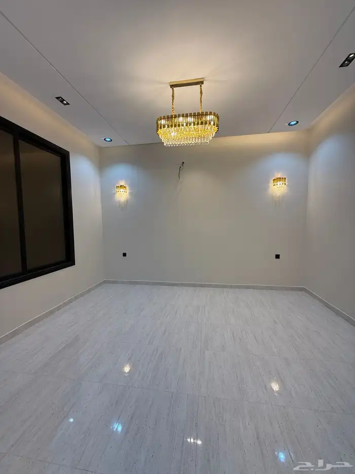 للبيع شقق ارضيه بمداخل مستقله حي الراقي وسط الخدمات 11