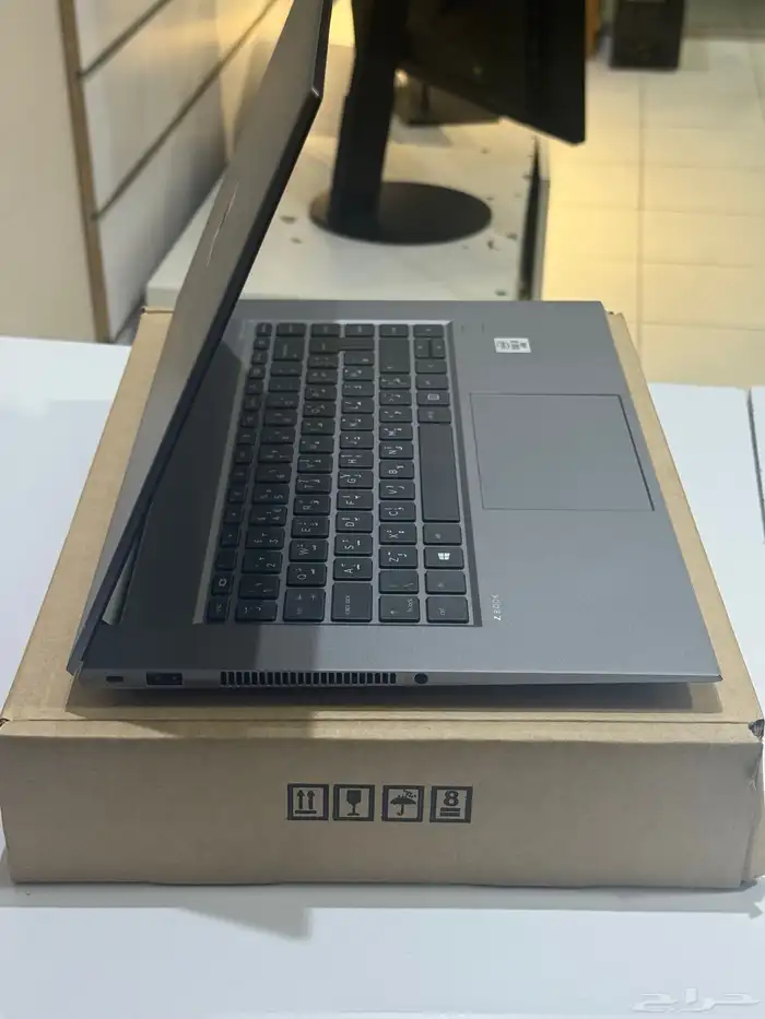 كمبيوتر Hp Zed book معالج i9 جهاز للمهندسين والمصممين 3