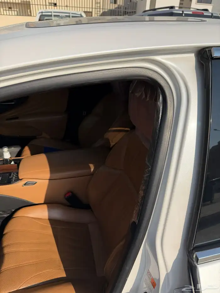 للبيع لكزس 2022 نظيفه 8