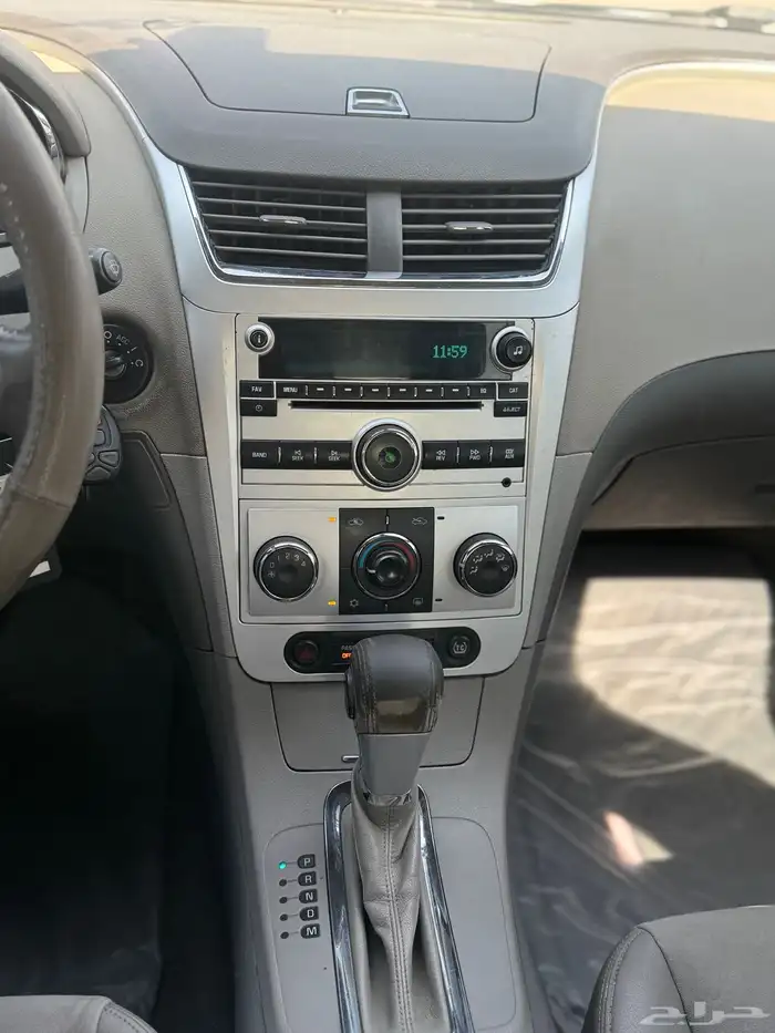 سيارة ماليبو للبيع - 2011 فضي 10