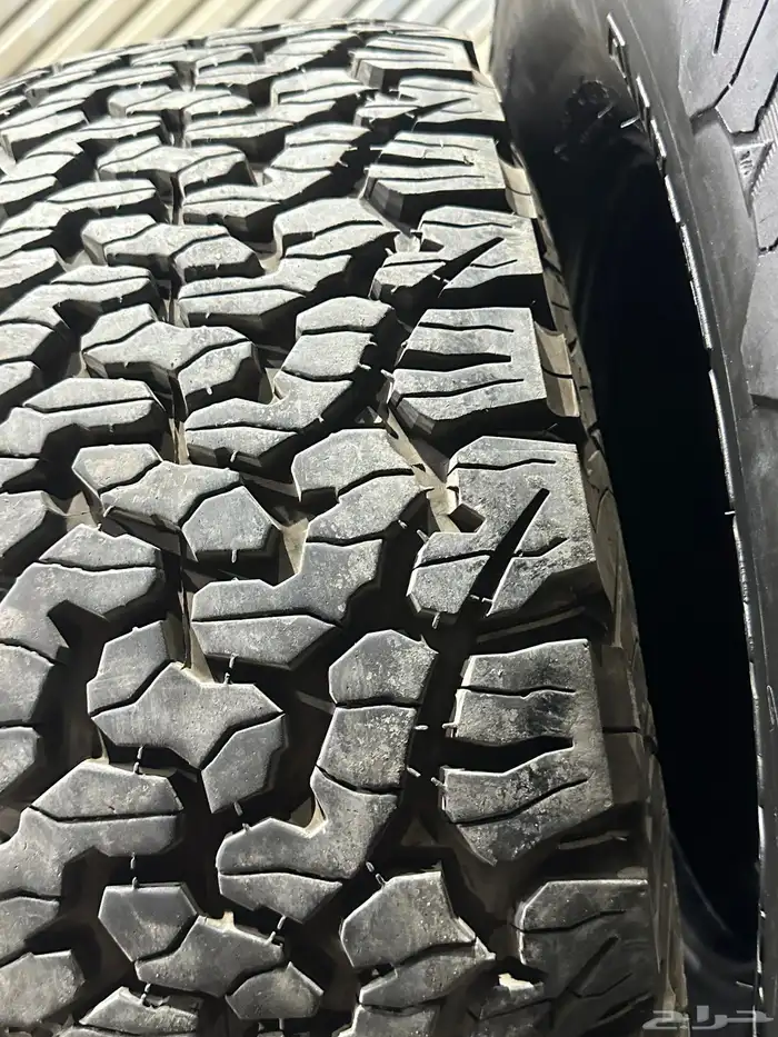 كفرات بي اف امريكي نص حجري مقاس 315 70 17 37