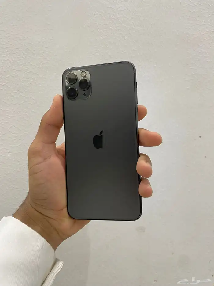 ايفون 11 برو ماكس 1