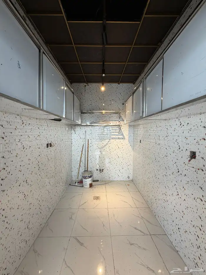 مطعم جديد لتقبيل 2