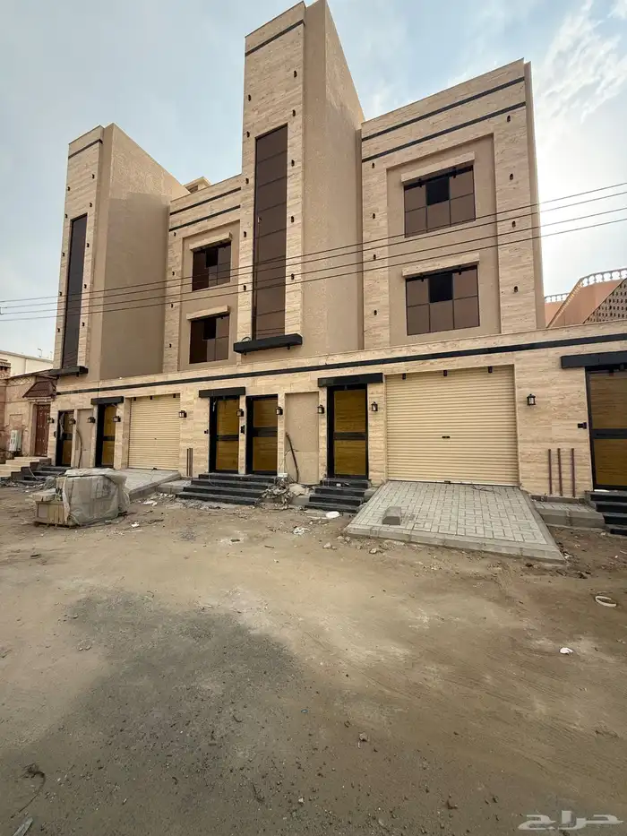 للتمليك شقق علوية فخمة vip بحي الراقي شرق خميس مشيط 26