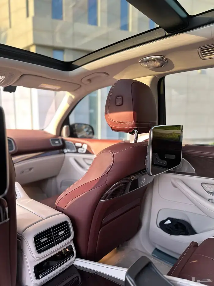 GLS600 MAYBACH 2023 مخزن 28