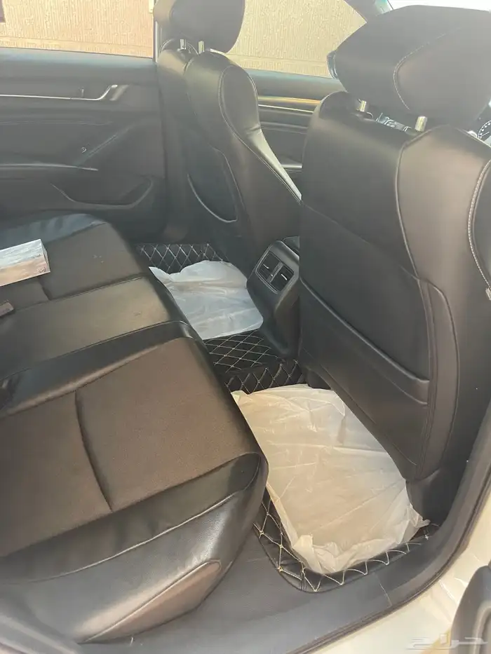 للبيع هوندا اكورد 2018سبورت 9