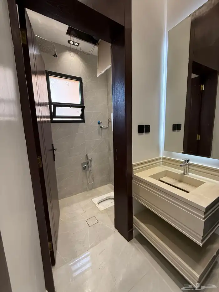 دور علوي فاخر للإيجار بحي النسيم 5