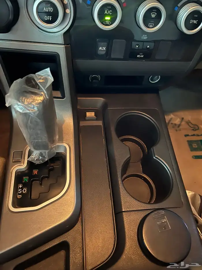 جيب سيكويا موديل 2010 4