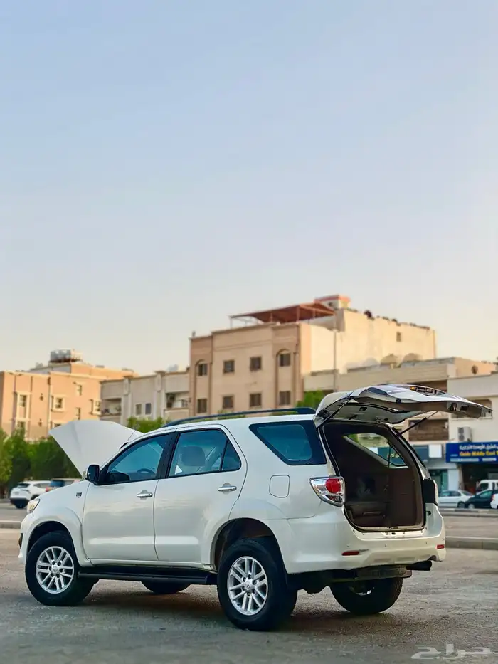 تايوتا فورشينار 2015 فل كامل ستين عام VX 29