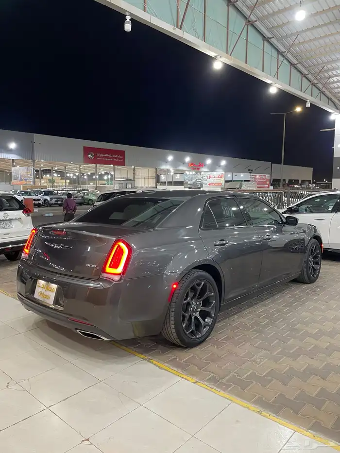 كرايسلر 300s موديل 2021 فل كامل 9