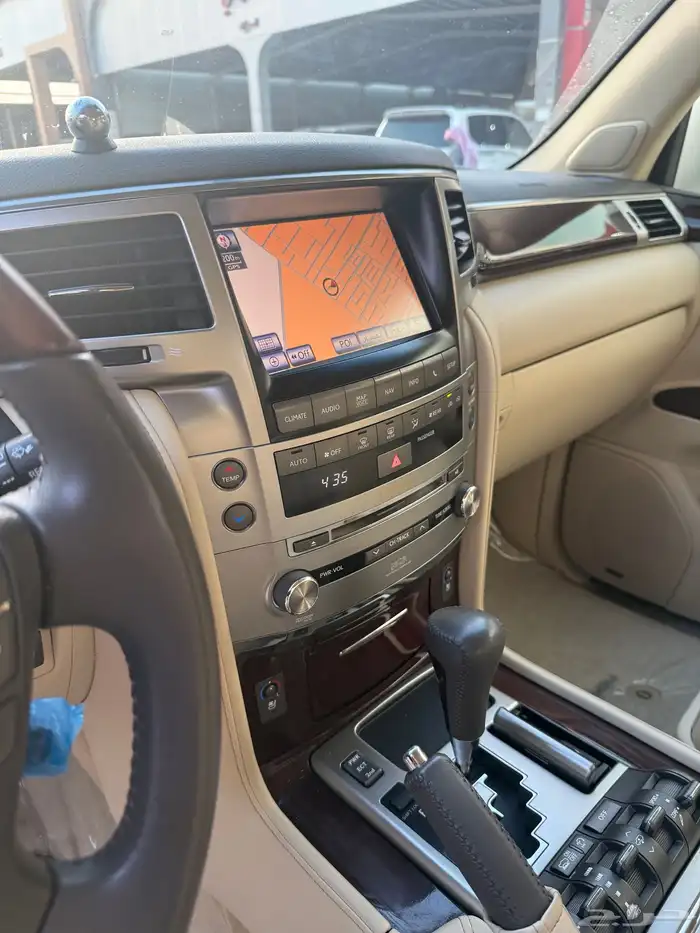 لكزس 2012 مخزن مالك اول فل كامل 14