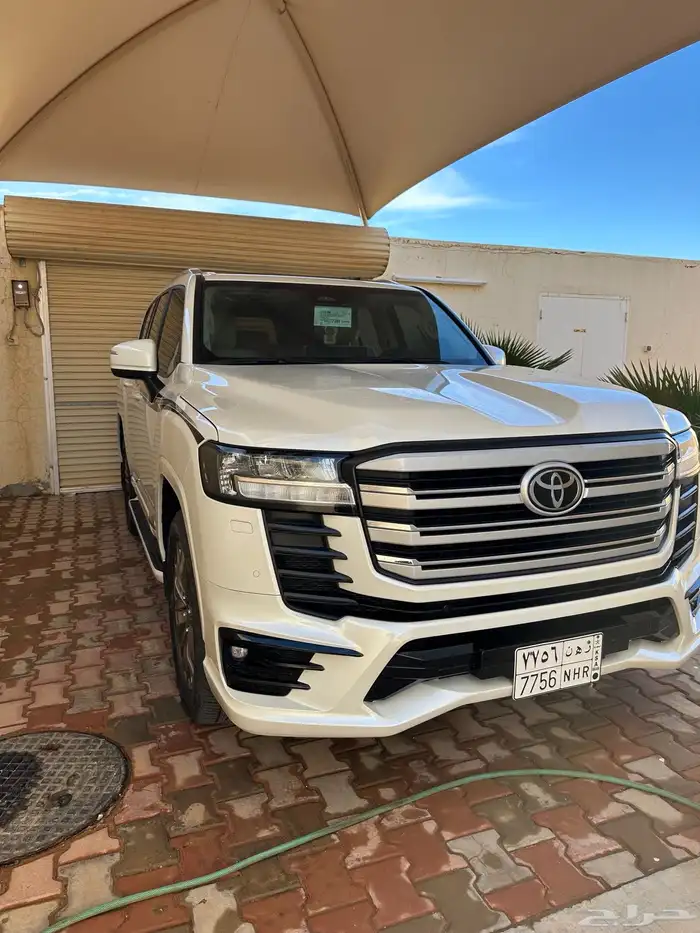 جيب لاند كلوزر GXR 2025 فل كامل بحالة الوكالة 1