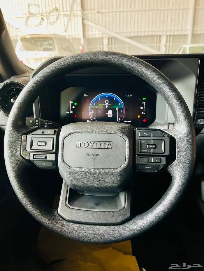 تويوتا - برادو دبل 2025 - بنزين 22