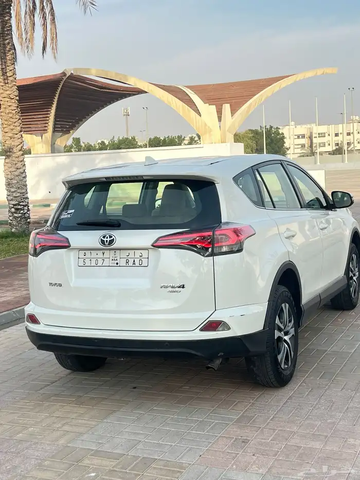 تويوتا راف فور 2018 12