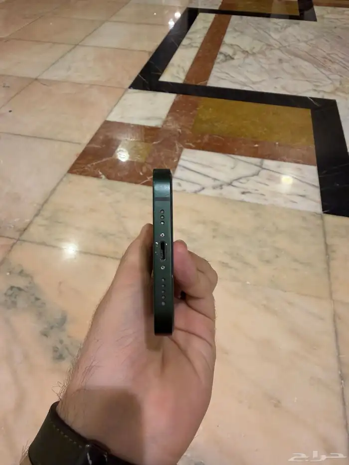 ايفون 13 العادي 128قيقا 3