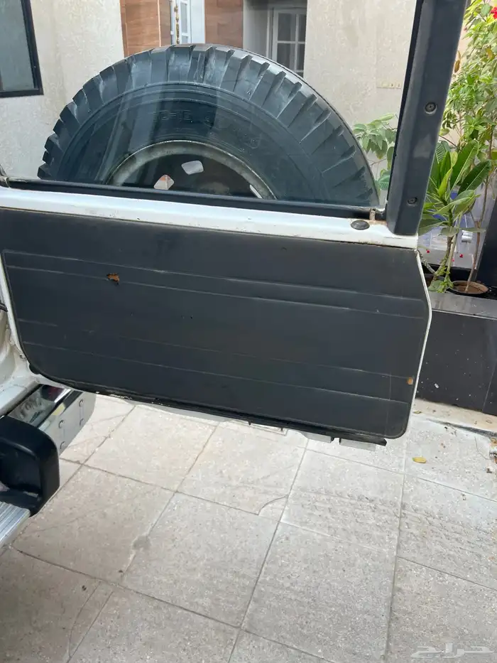 باترول نيسان 90 بدي بلاده وتم ذكر الملاحضات في الصور 23