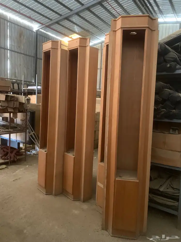 دواليب مع رفوف 1