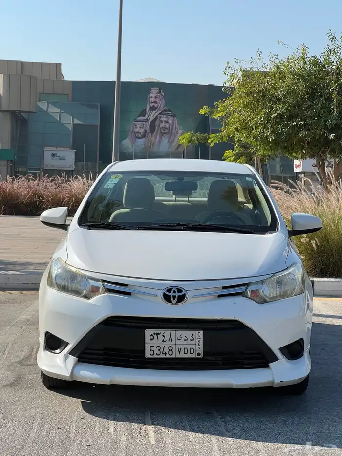 تويوتا يارس موديل 2017 ليمتدد 2