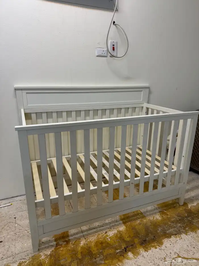 سرير اطفال للبيع من هوم سنتر 0