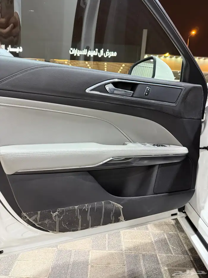 للبيع فورد تورس موديل 2021 10