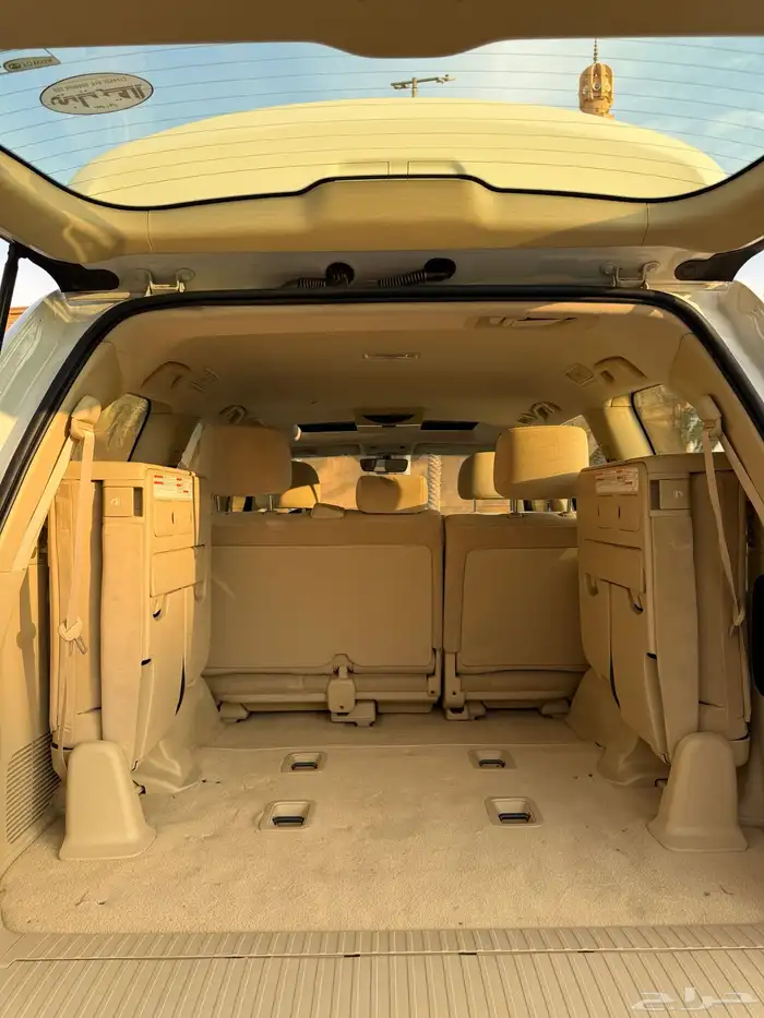 لاندكروزر 2017 رقم (( 3)) عدد الملاك ((2)) 45