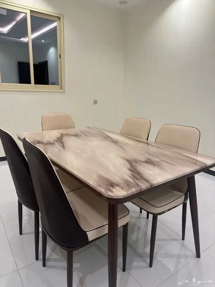 طاوله طعام 2