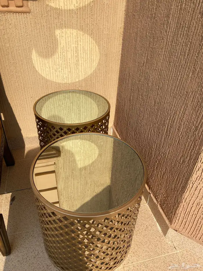 طاولتين صغار للبيع 0