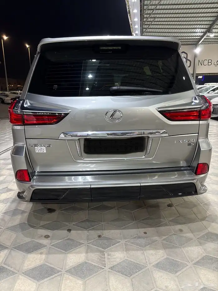 لكزس LX570 موديل2020 سعر 285 12