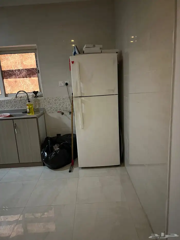 السلام عليكم اثاث شبه جديده للبيع 7