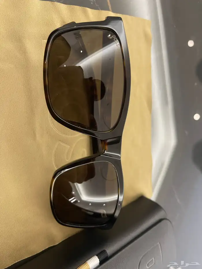 Boss sunglass original 4