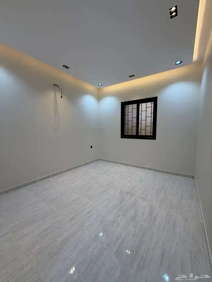 للبيع شقق ارضيه بمداخل مستقله حي الراقي وسط الخدمات 22